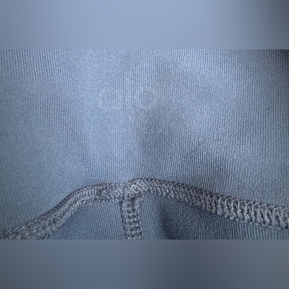 Alo Yoga High-Waist Moto Leggings - Picture 9 of 16